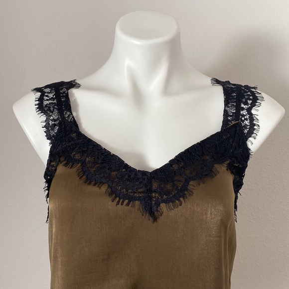 Blooming Jelly Women's Olive Lace Tank Top Size XS - Picture 6 of 8